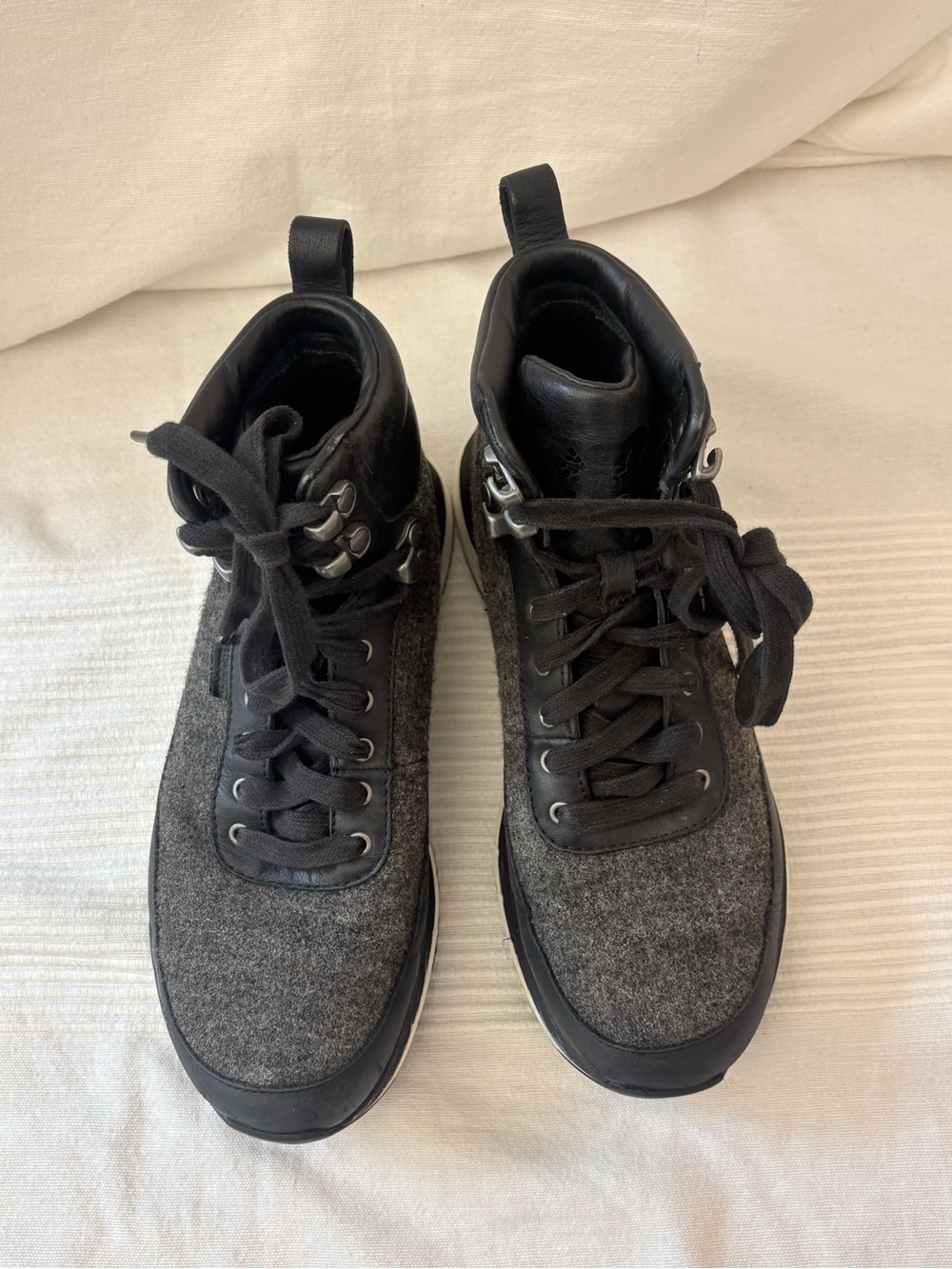 Roots Rideau Mid Sneaker - Picture 6 of 13